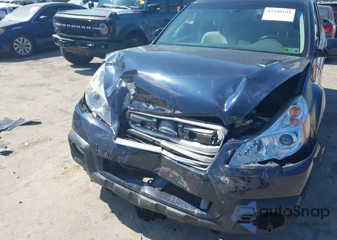 2013 Subaru Outback 2.5I Premium из США, поврежденный, VIN 4S4BRCCC8D3245201